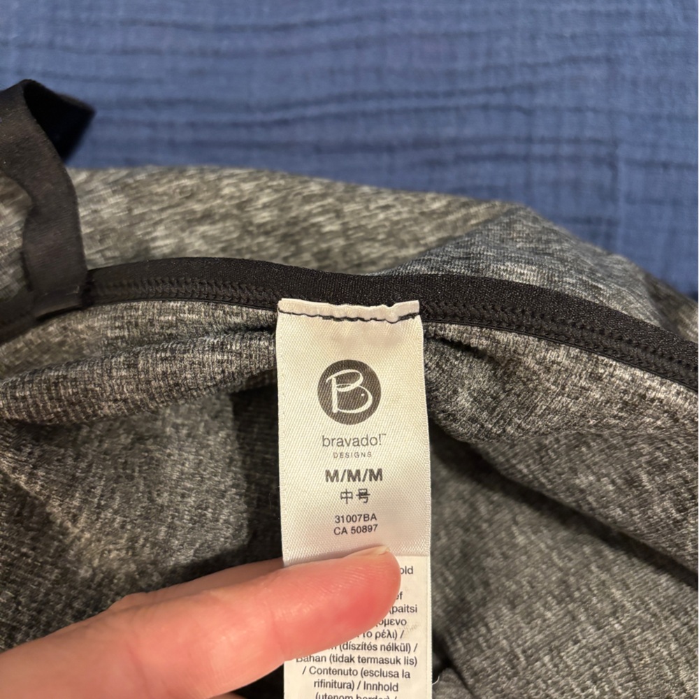 Sz M nursing tank EUC